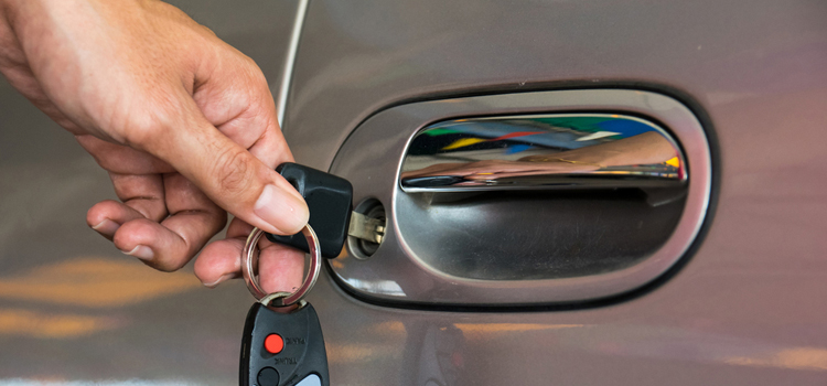 Car door lock repair in Larkfield-Wikiup